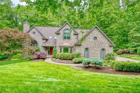 23 Pintail Dr, Pittsburgh, PA 15238