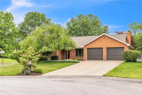 315 Village Ct, Cranberry Township, PA 16066