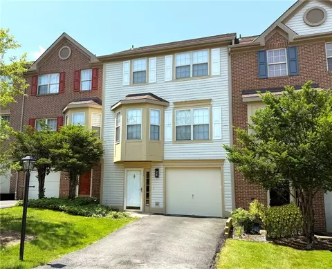 124 Hillvue Dr, Seven Fields, PA 16046