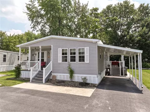 622 Country Vue Dr, Cranberry Township, PA 16066