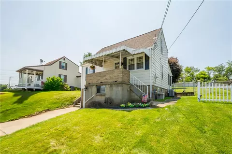 711 Ascension Dr W, West Mifflin, PA 15122