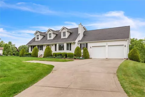 113 Sunburst Ct, Butler, PA 16001