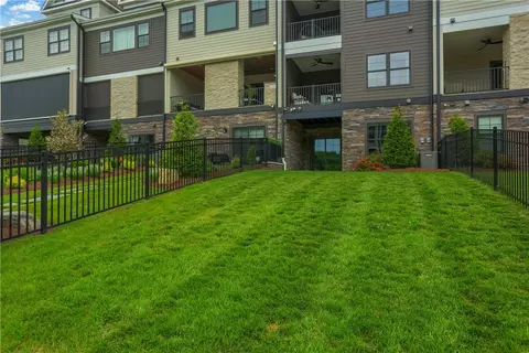302 Highpointe Dr, Mars, PA 16046 photo 48