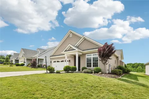 219 Brookside Dr, Cranberry Township, PA 16066