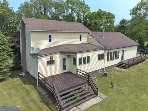 228 Wolfe Ln, Irwin, PA 15642 photo 7