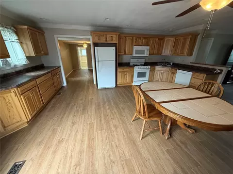 Kitchen - 230 Sherwood Dr, Cranberry Township, PA 16066 photo 1 of 3
