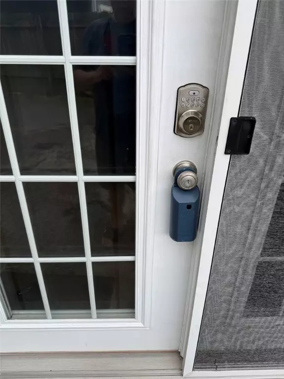 Entry Way - 230 Sherwood Dr, Cranberry Township, PA 16066 photo 1 of 1