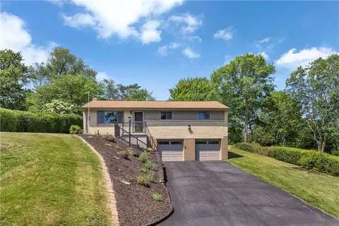 2931 Kilcairn Ln, Allison Park, PA 15101