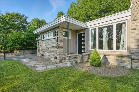 118 Eakin Ave, Pittsburgh, PA 15214