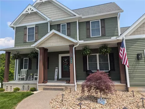 Exterior - 150 Mccracken Dr, Monaca, PA 15061 photo 2 of 9
