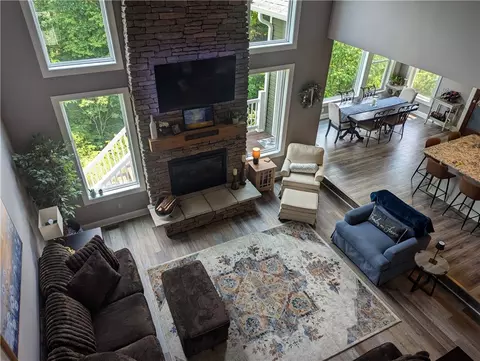 Living - 150 Mccracken Dr, Monaca, PA 15061 photo 1 of 4
