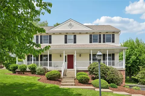 1025 Manor Vue Ct, Delmont, PA 15626