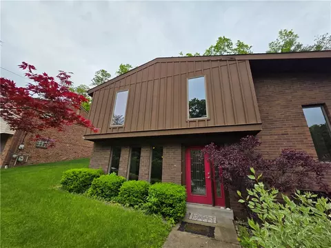 106 Larchwood Dr, Turtle Creek, PA 15145