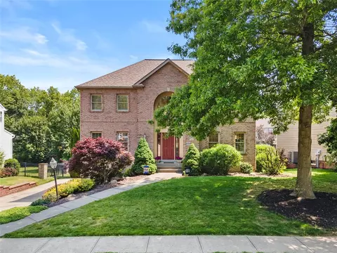 1616 Norman Dr, Sewickley, PA 15143