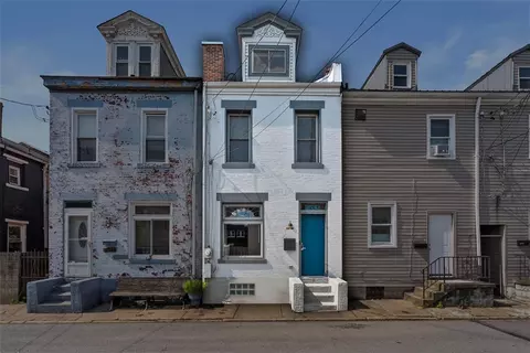 2532 Larkins Way, Pittsburgh, PA 15203