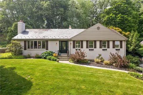 169 Warwick Dr, Pittsburgh, PA 15241