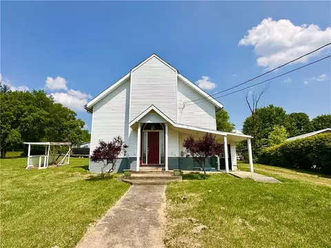 30-36 Front St, New Geneva, PA 15467