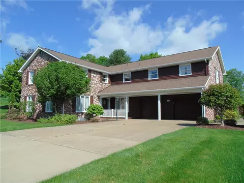 229 Crawford Ln, Belle Vernon, PA 15012