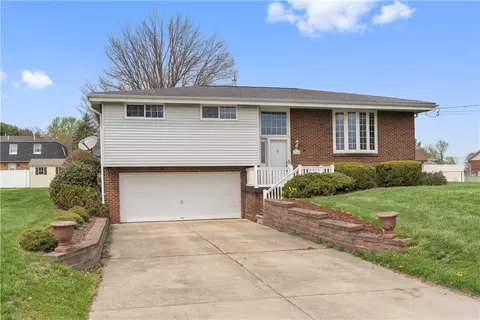 124 Wyndfield Dr, Mount Pleasant, PA 15666