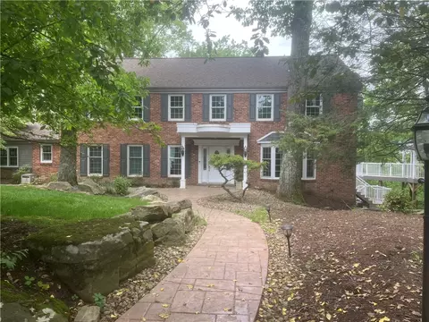115 Tree Farm Rd, Pittsburgh, PA 15238