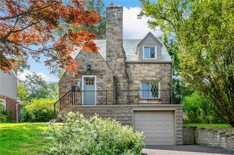 4649 Rolling Hills Rd, Pittsburgh, PA 15236