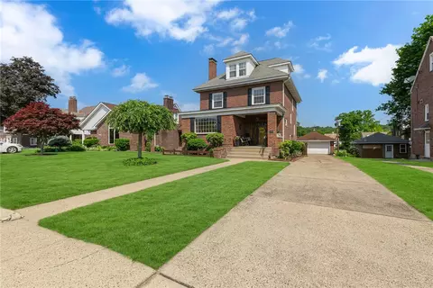 1201 Carlisle St, Natrona Heights, PA 15065