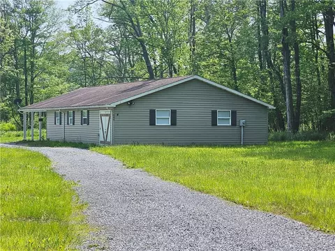 565 Monument Rd, Cairnbrook, PA 15924