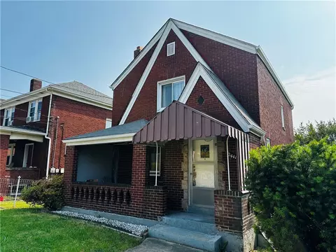 2441 Dewey St, Munhall, PA 15120