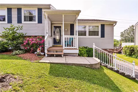 1941 Ivanhoe Dr, Irwin, PA 15642 photo 3