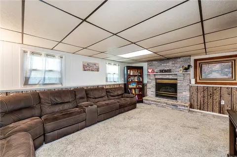 1941 Ivanhoe Dr, Irwin, PA 15642 photo 41