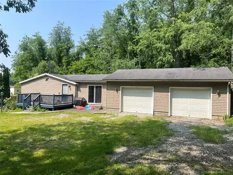 382 Tin Can Holw, Rices Landing, PA 15357