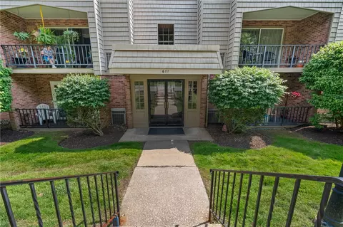 611 N Calais Dr #4212, Pittsburgh, PA 15237