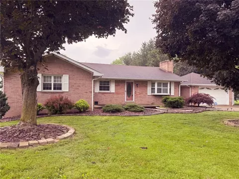 120 Rogers Dr, Clinton, PA 15026