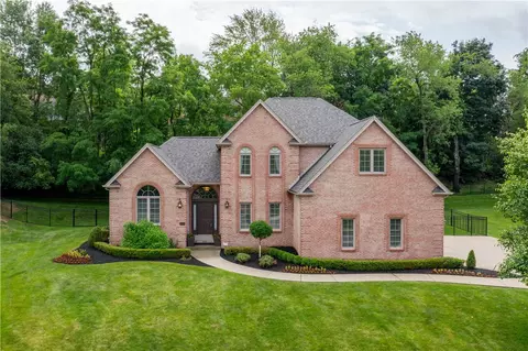 8007 Pressley Ct, Pittsburgh, PA 15237