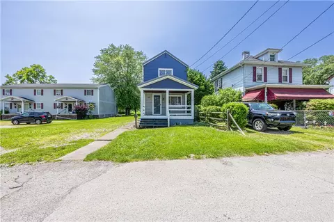 40 Miller Ave, Uniontown, PA 15401