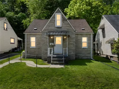 966 Hazel Ave, Ambridge, PA 15003