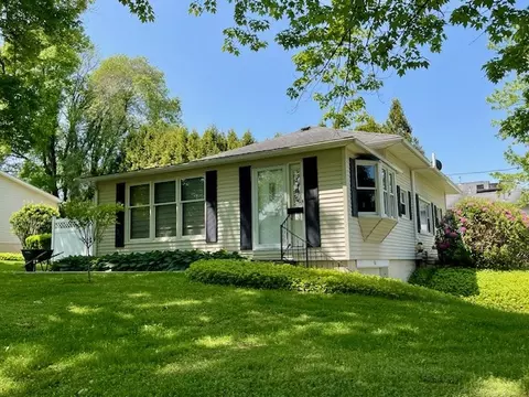 101 W North St, Mercer, PA 16137