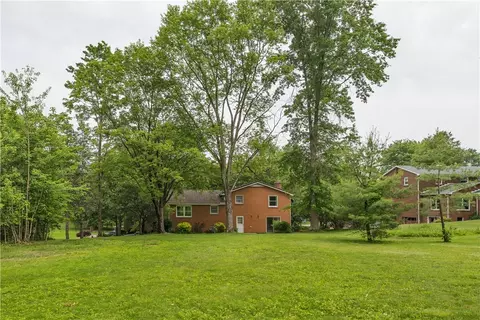 2344 Mount Vernon Ave, Export, PA 15632 photo 9