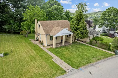 2396 Foster Rd, White Oak, PA 15131