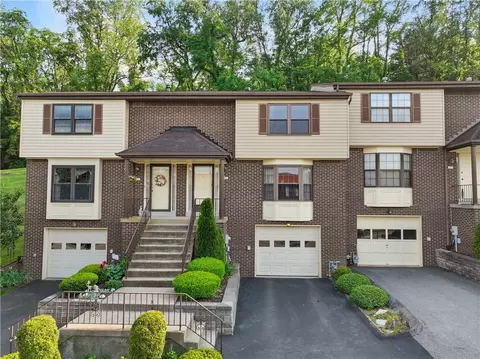221 Heather Dr, Monroeville, PA 15146