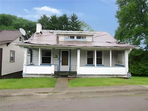 125 Home St, New Kensington, PA 15068