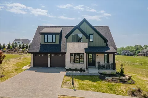 1060 Colony Dr, Pittsburgh, PA 15205