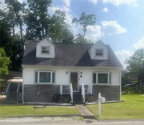 205 Willow St, Mckees Rocks, PA 15136