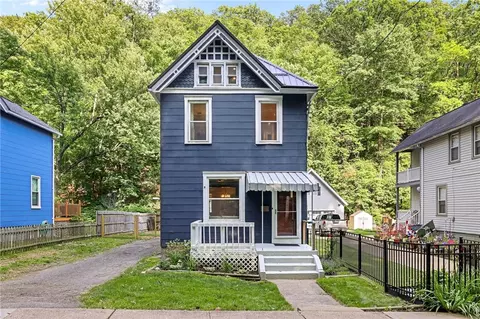 12 River Rd, Sewickley, PA 15143