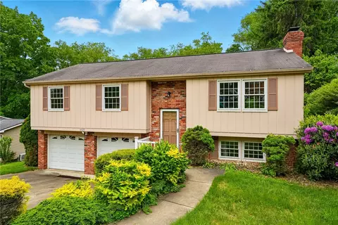 6429 Union Ave, Finleyville, PA 15332