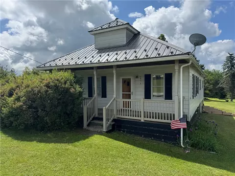 16236 Route 286 Hwy, Commodore, PA 15729