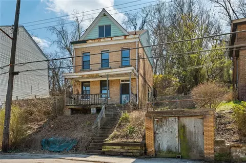 1339 Romanhoff St, Pittsburgh, PA 15212