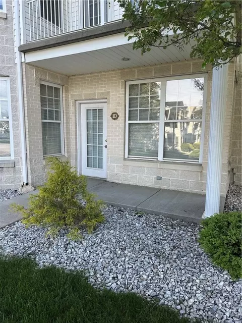 234 Adams Pointe Blvd #10, Mars, PA 16046