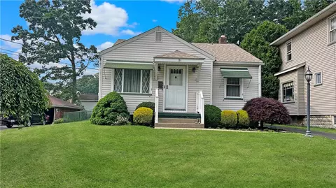 131 E Fairmont Ave, New Castle, PA 16105