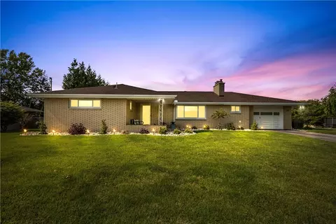 127 Craig Dr, Greensburg, PA 15601